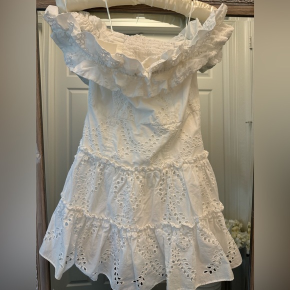 Zara white eyelet off shoulder summer mini dress - Picture 4 of 7